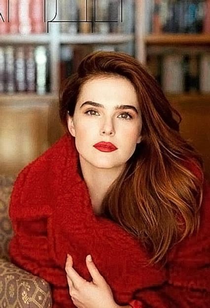 Zoey Deutch Nude & Sexy Pics And Topless Sex Scenes